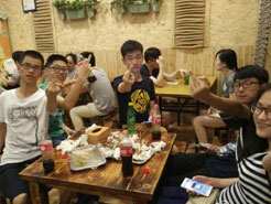 宁城烧烤加盟,学烧烤技术,开烧烤店多少钱疯狂烤翅加盟